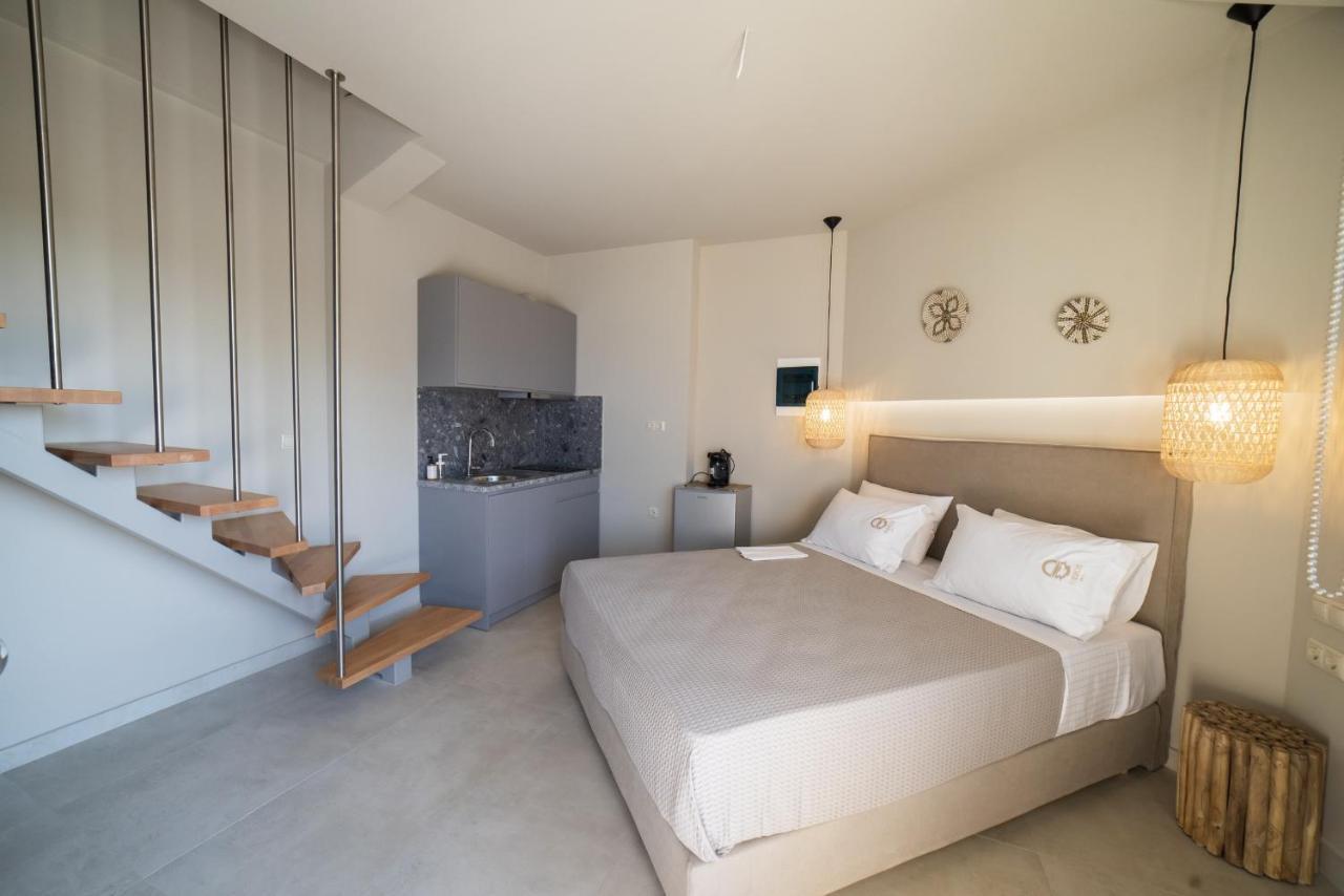 Theros Suites Dhiminio Exterior photo
