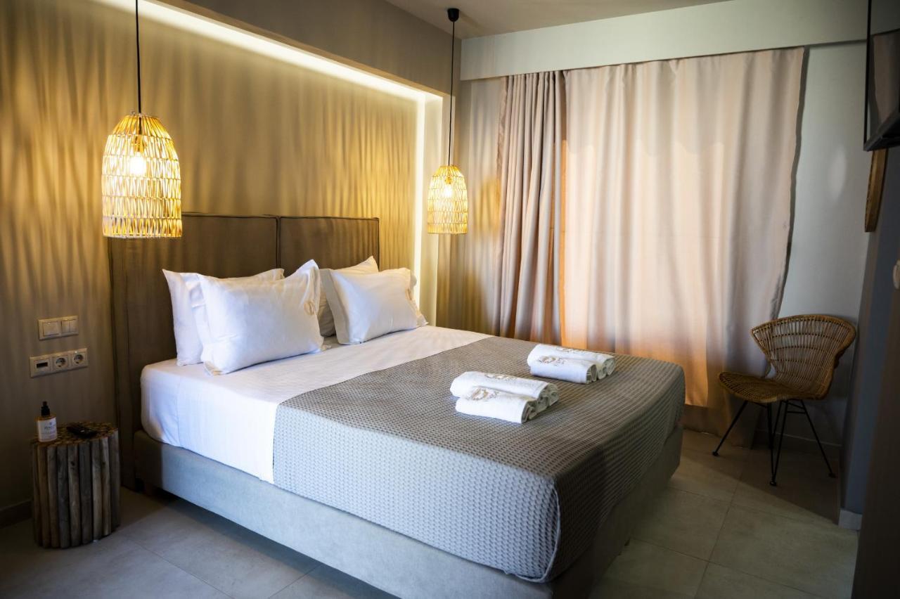 Theros Suites Dhiminio Exterior photo